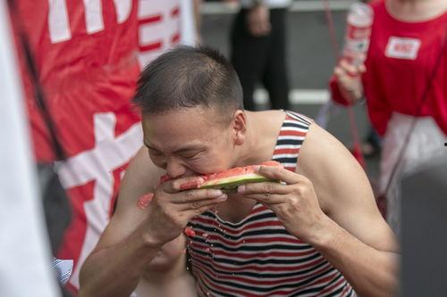 網(wǎng)紅吃瓜群眾小號叫什么,揭秘網(wǎng)紅“吃瓜群眾小號”背后的秘密